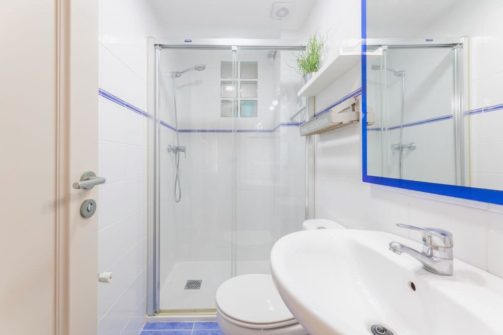 Property 2467 - Image 32